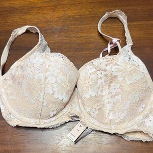 Victoria's Secret Lace Bra - nude- Body by Victoria- 34D